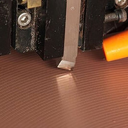 Zariadenie na korekciu brušnej platničky